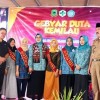 Ketua TP PKK Kuningan berfoto bersama usai membuka Gebyar Kemilau.
